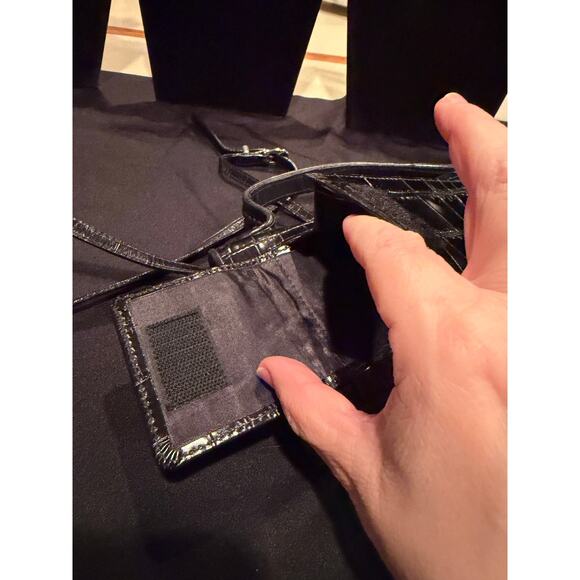 Vintage Brighton handbag with a black croc-embossed leather finish - Picture 5 of 12